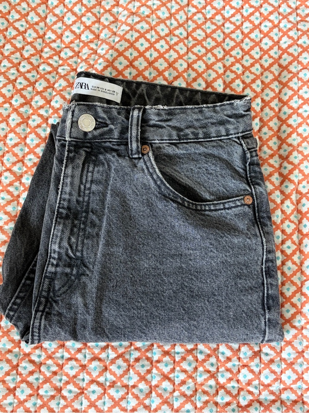 Zara Charcoal Gray High-Waist Denim Jeans